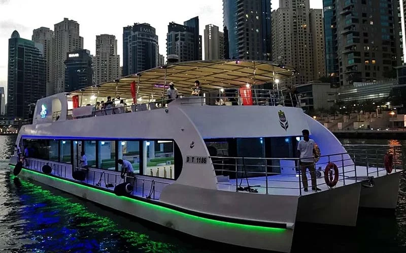Dubai Marina Dinner Cruise (Glass Houseboat)